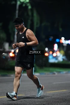 Runner Photo 3753840