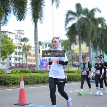 Runner Photo 3753975