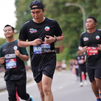 Runner Photo 3754017