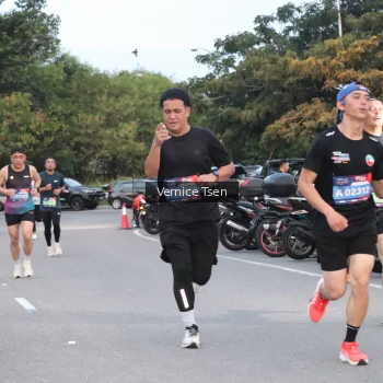 Runner Photo 3754044