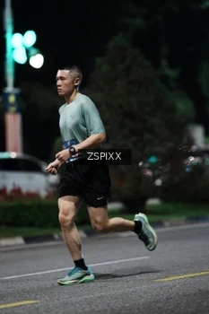 Runner Photo 3754114