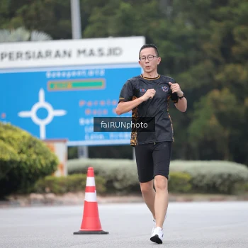 Runner Photo 3754123