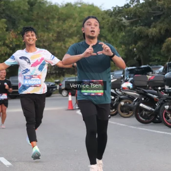 Runner Photo 3754305