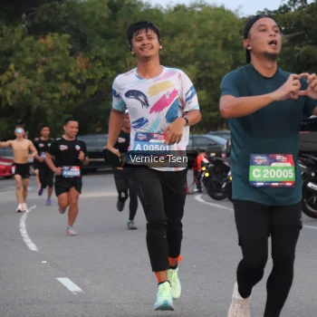 Runner Photo 3754390