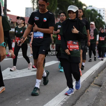 Runner Photo 3754405