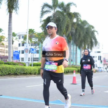 Runner Photo 3754504