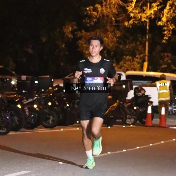 Runner Photo 3754574