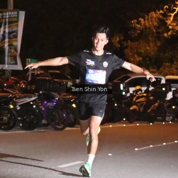 Runner Photo 3754606