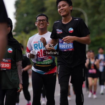 Runner Photo 3754702