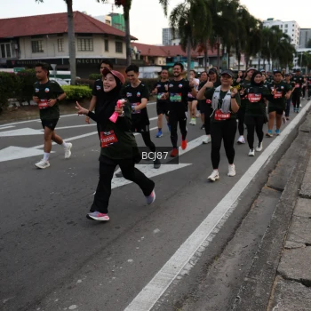 Runner Photo 3754715