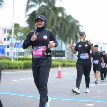Runner Photo 3754741
