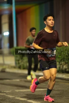 Runner Photo 3754765