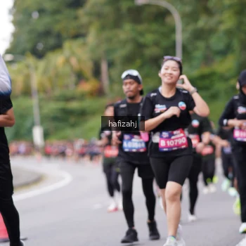Runner Photo 3754773