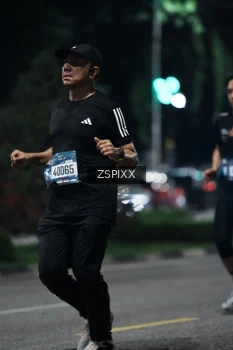 Runner Photo 3754843