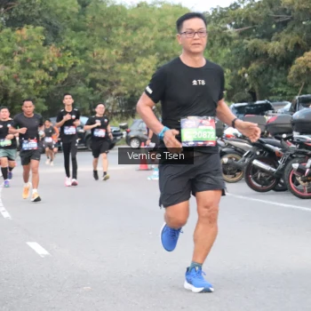Runner Photo 3754970