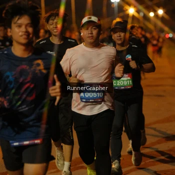 Runner Photo 3755016