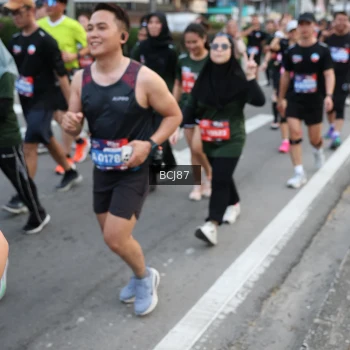 Runner Photo 3755044