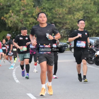 Runner Photo 3755045