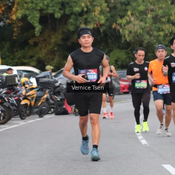 Runner Photo 3755242