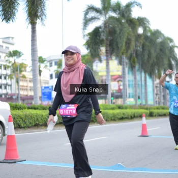 Runner Photo 3755373