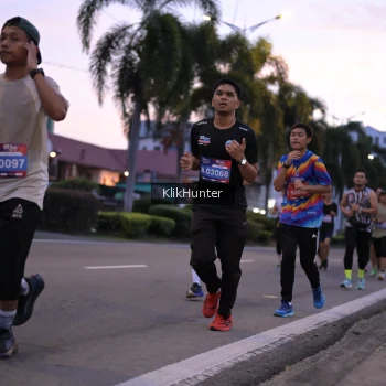 Runner Photo 3755375