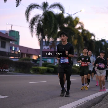 Runner Photo 3755543