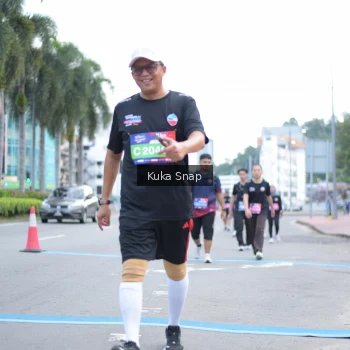 Runner Photo 3755555