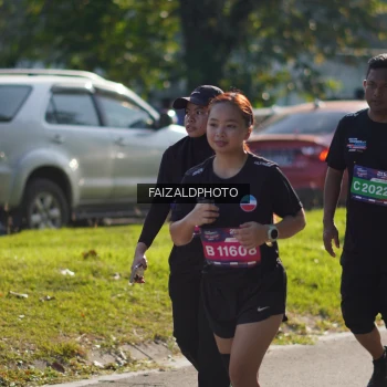 Runner Photo 3755563