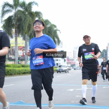 Runner Photo 3755567