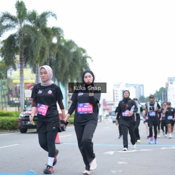 Runner Photo 3755715