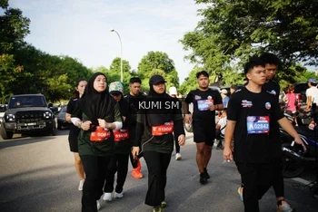 Runner Photo 3755812