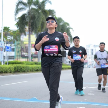 Runner Photo 3755831