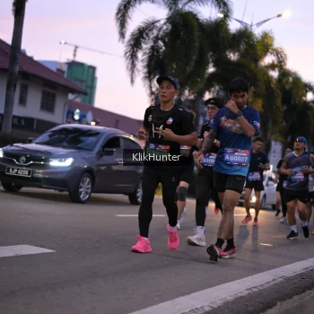 Runner Photo 3755871
