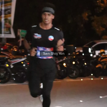 Runner Photo 3755878