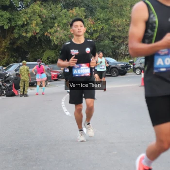 Runner Photo 3755881