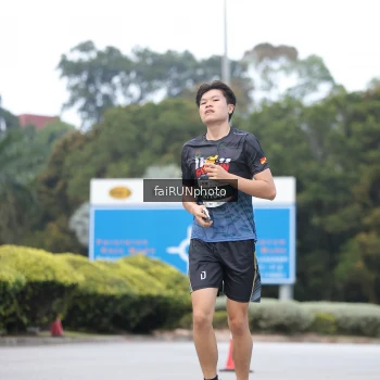 Runner Photo 3755891