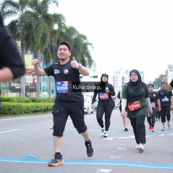 Runner Photo 3755945