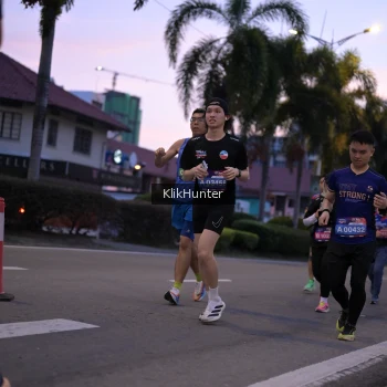 Runner Photo 3756013