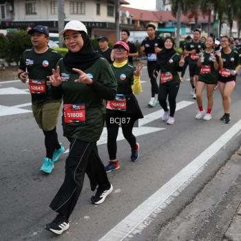Runner Photo 3756020