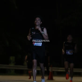 Runner Photo 3756024
