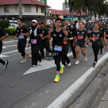 Runner Photo 3756045