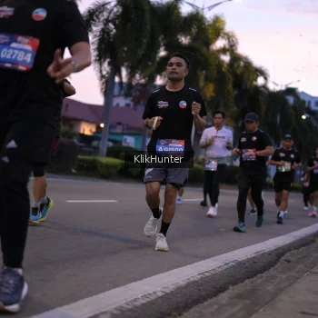 Runner Photo 3756070
