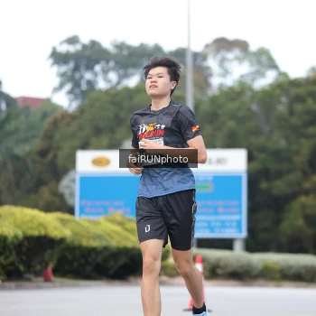 Runner Photo 3756081