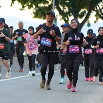 Runner Photo 3756093