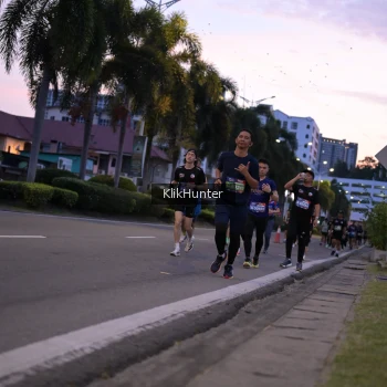 Runner Photo 3756146