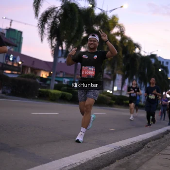 Runner Photo 3756191