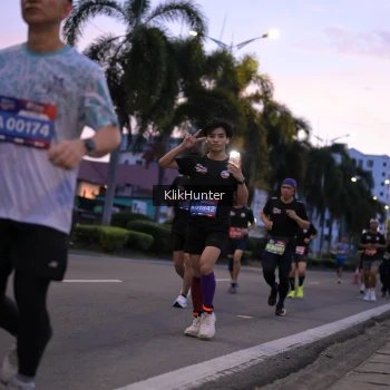Runner Photo 3756248