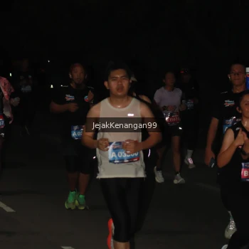 Runner Photo 3756271