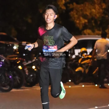 Runner Photo 3756291