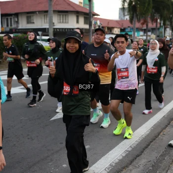 Runner Photo 3756306